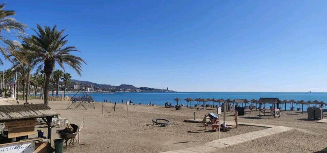 Beach House Apartment, Playa Malagueta Malaga Zewnętrze zdjęcie