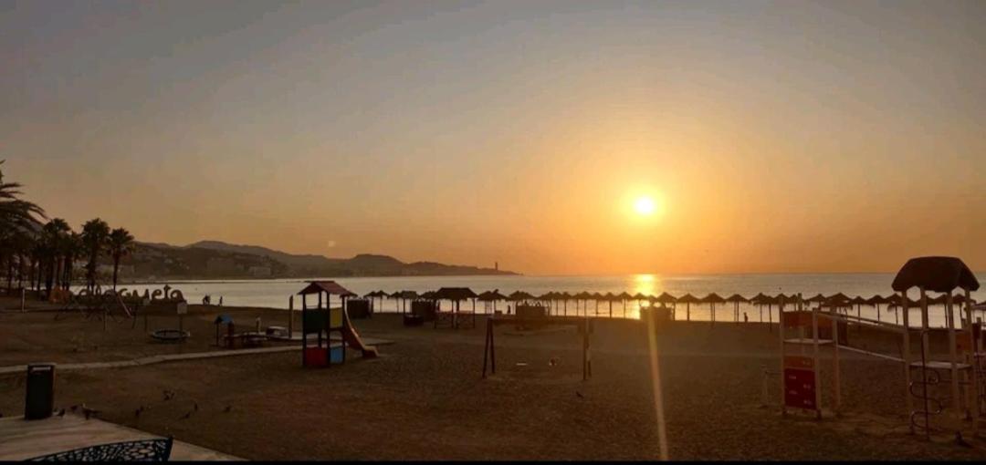 Beach House Apartment, Playa Malagueta Malaga Zewnętrze zdjęcie